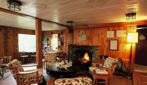 Coin salon dans le hall