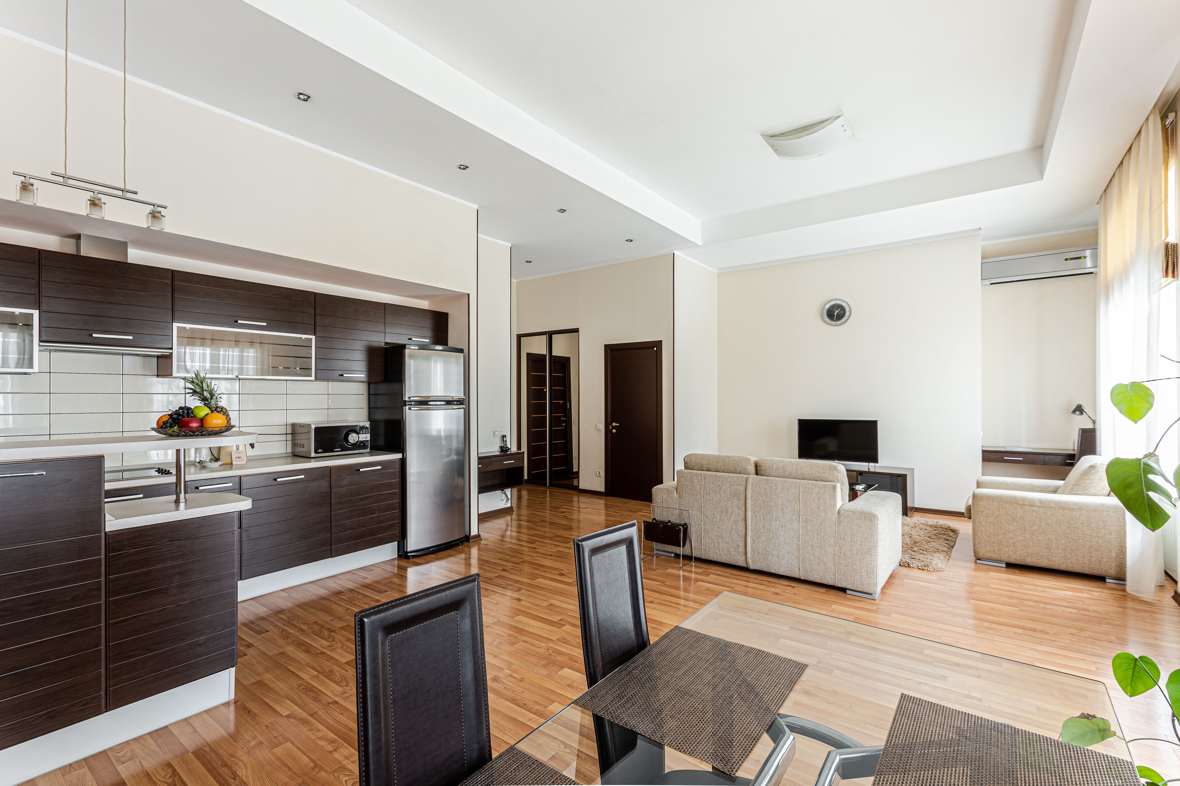 Apartamento standard, 1 quarto | Roupas de cama premium, cofres nos quartos, cortinas blackout