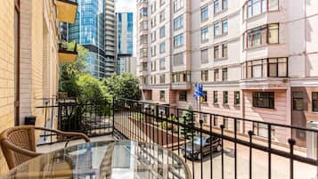 Apartamento standard, 1 quarto | Vista da sacada
