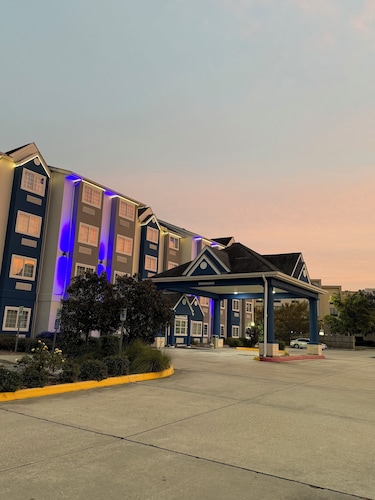 Microtel Inn & Suites by Wyndham Baton Rouge Airport