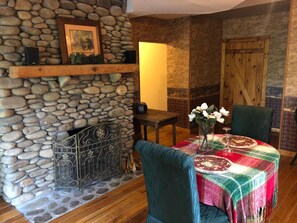 Restaurant - Smokies Bed and Breakfast (Pigeon Forge)