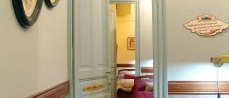 Värdeförvaringsskåp på rummet, strykjärn/strykbräda och gratis wi-fi