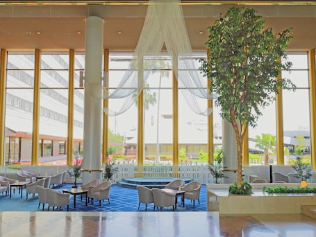 Lobby. Tokyo Bay Maihama Hotel First Resort