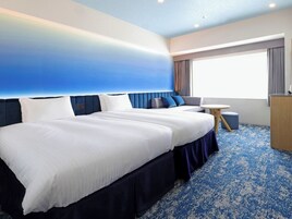 Cortinas blackout, tabla de planchar con plancha y wifi gratis 