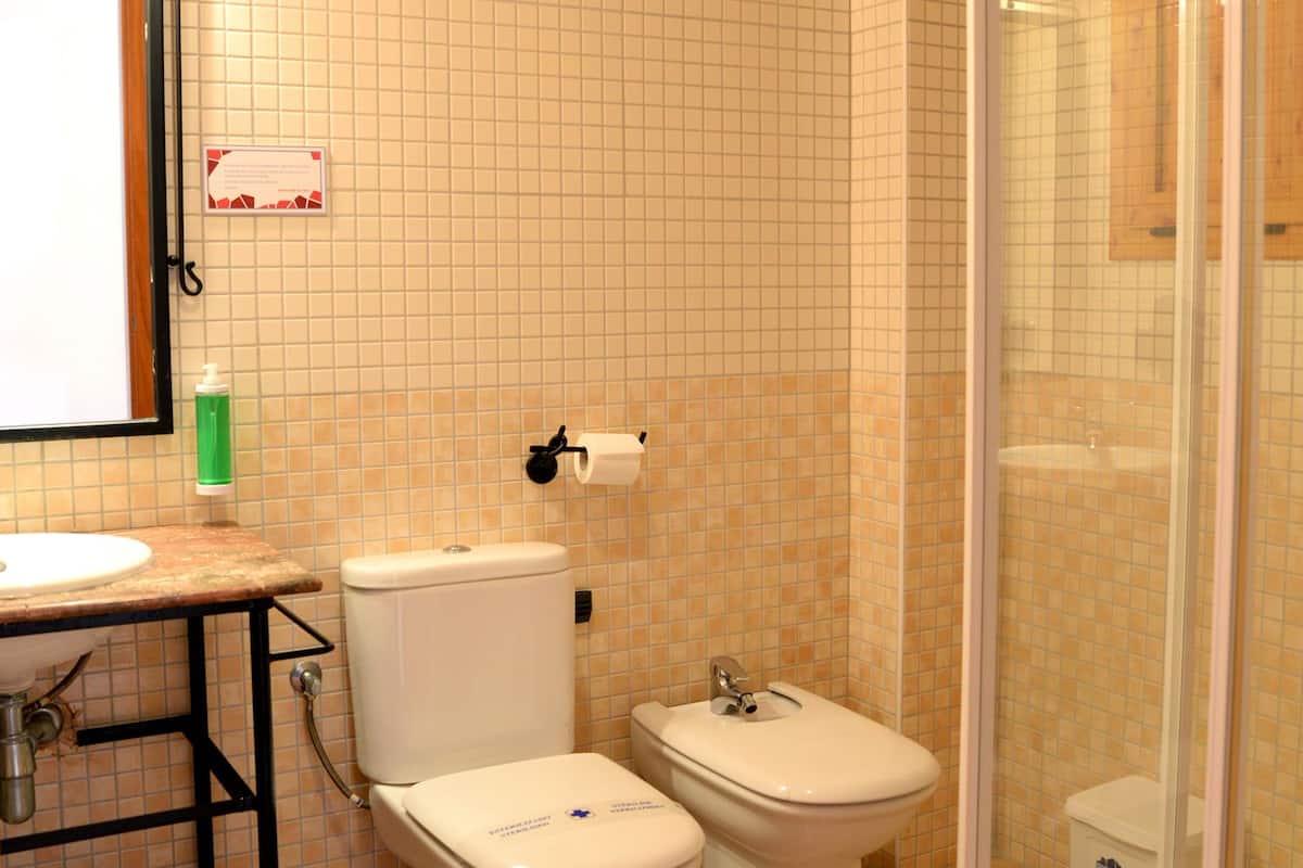 premium bedding, minibar, in-room safe, individually furnished