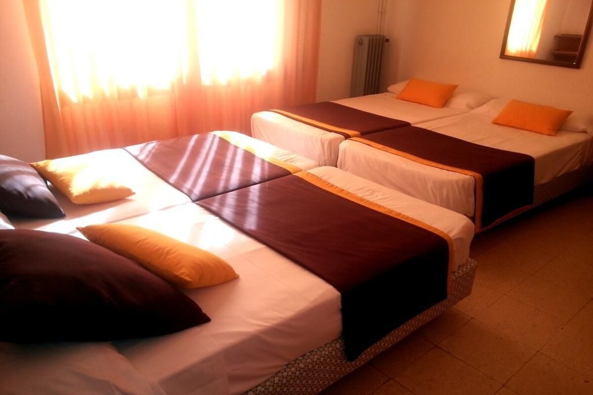 Matelas Select Comfort, bureau, fer et planche à repasser