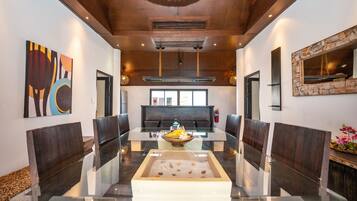 غرفة لتناول الطعام