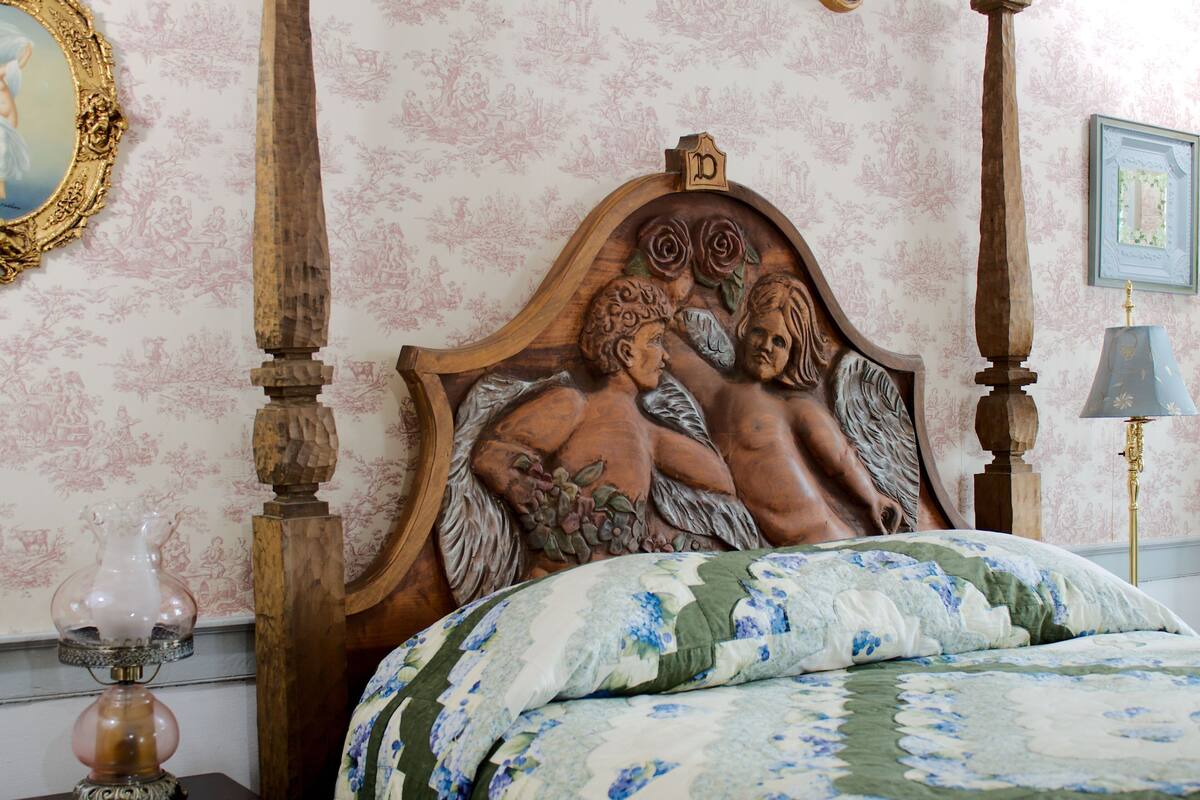 Cherub Room