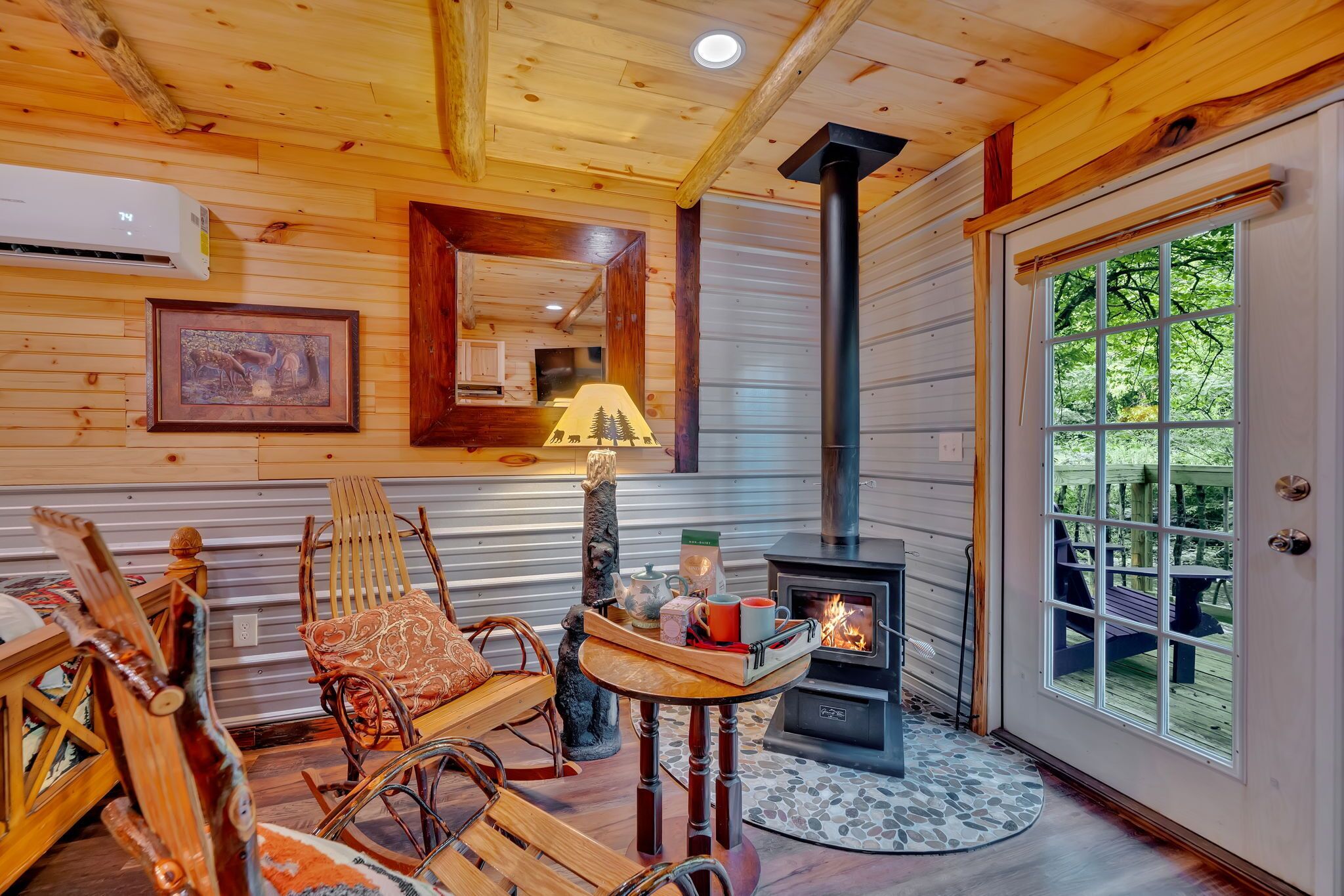 Stuga Deluxe | Individuell inredning, unika möbler och sängkläder