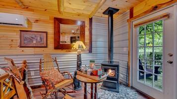 Stuga Deluxe | Individuell inredning, unika möbler och sängkläder