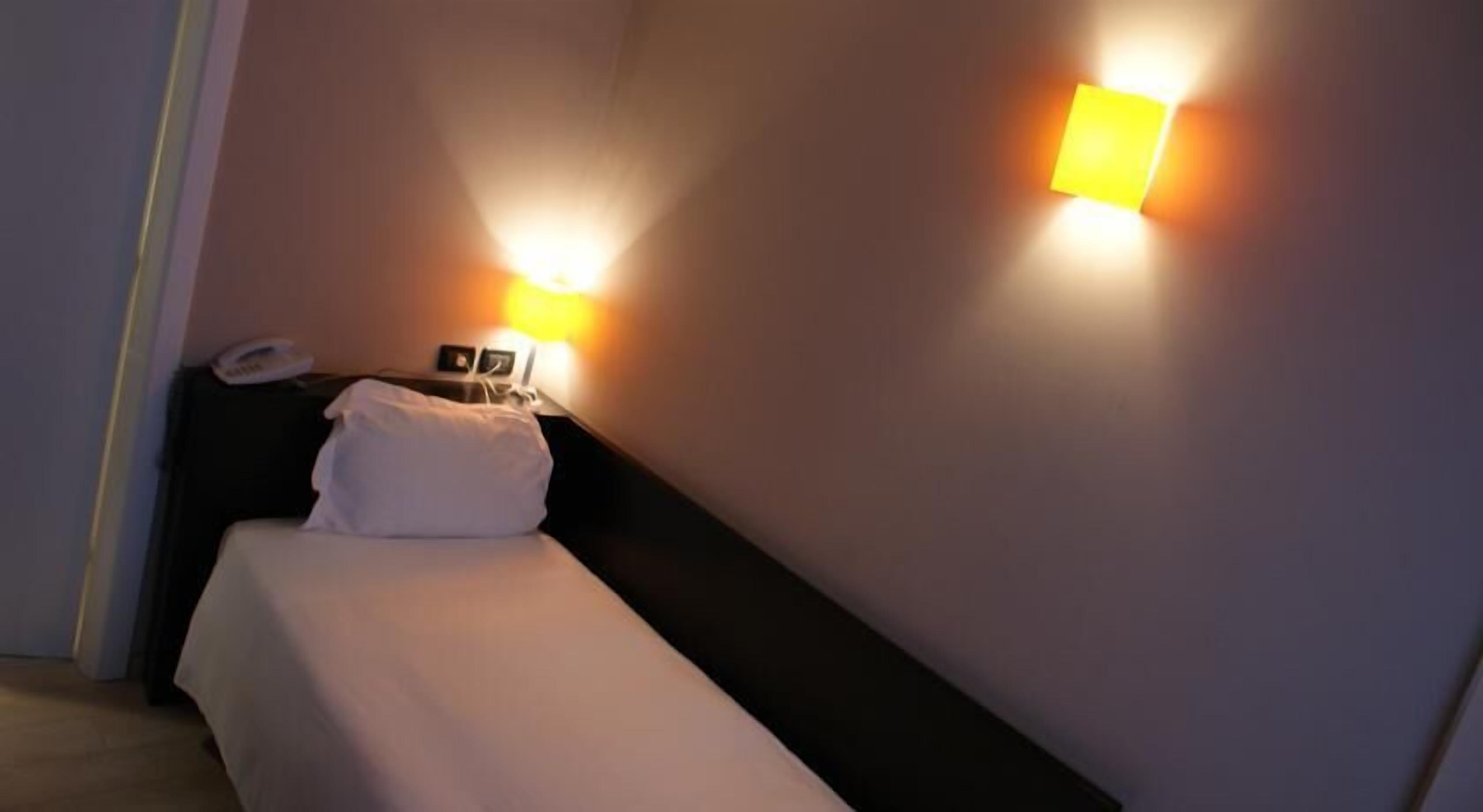 Minibar, in-room safe, desk, soundproofing