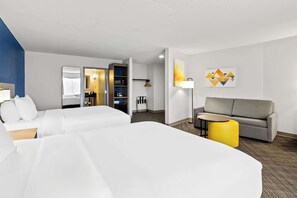 Suite, toegankelijk voor mindervaliden, niet-roken | Een bureau, een strijkplank/strijkijzer, gratis babybedden, gratis wifi