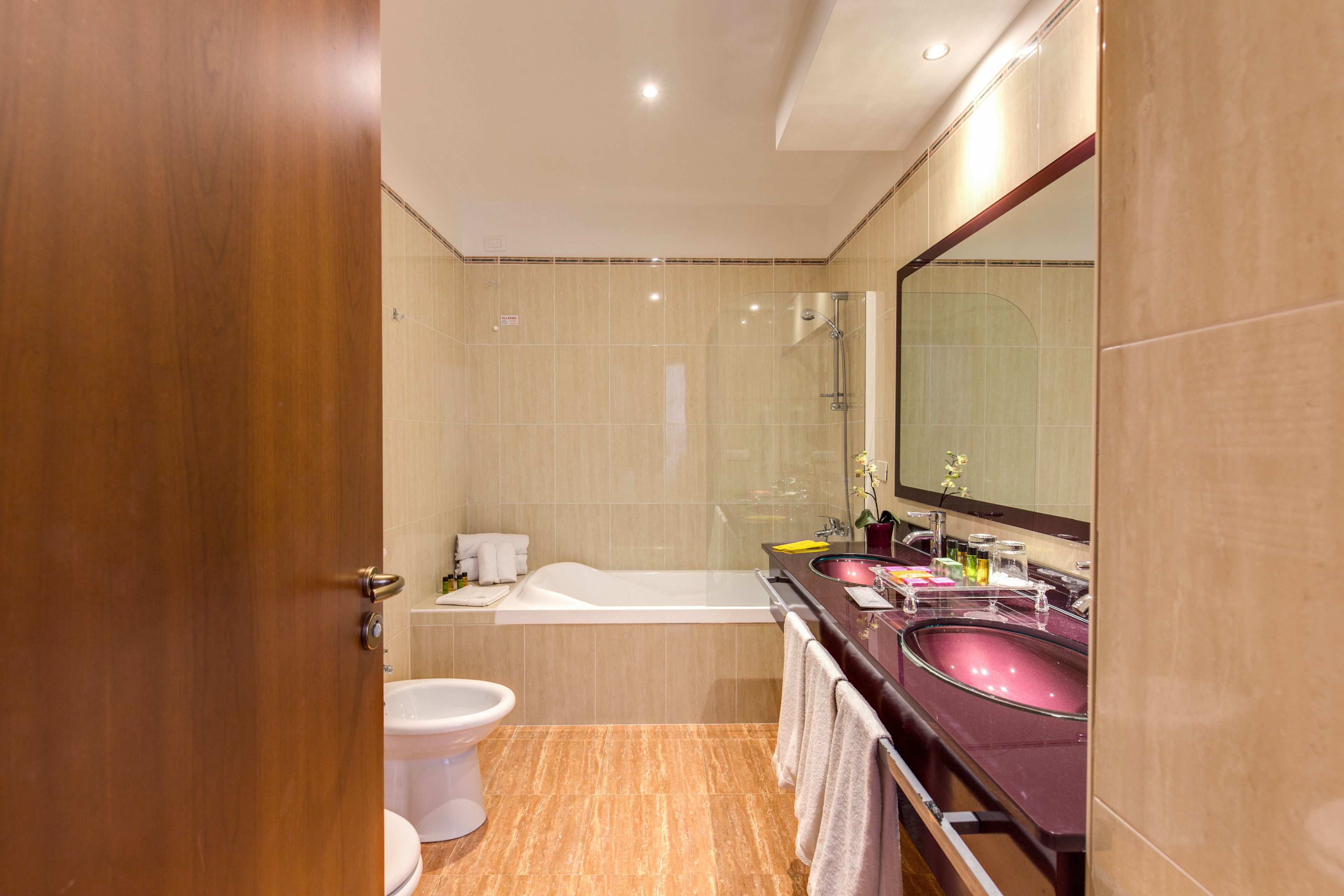 Foto - Augusta Lucilla Palace