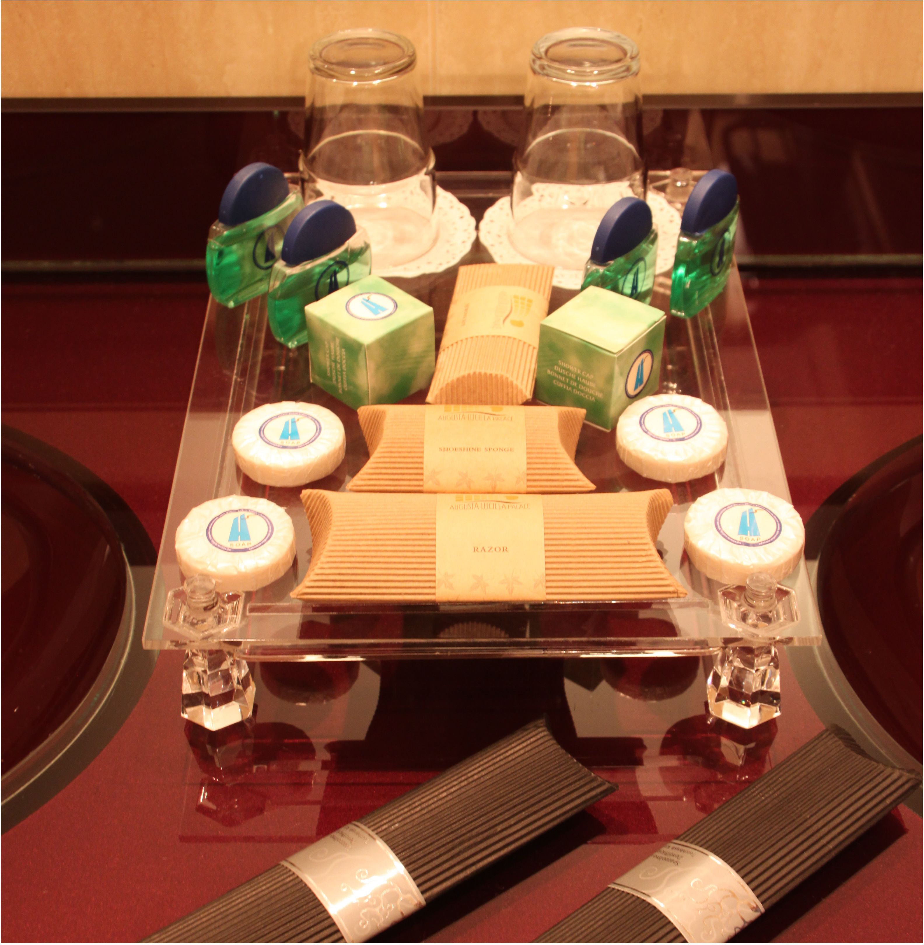 economy double room | bathroom amenities | free toiletries, hair dryer, bidet, towels