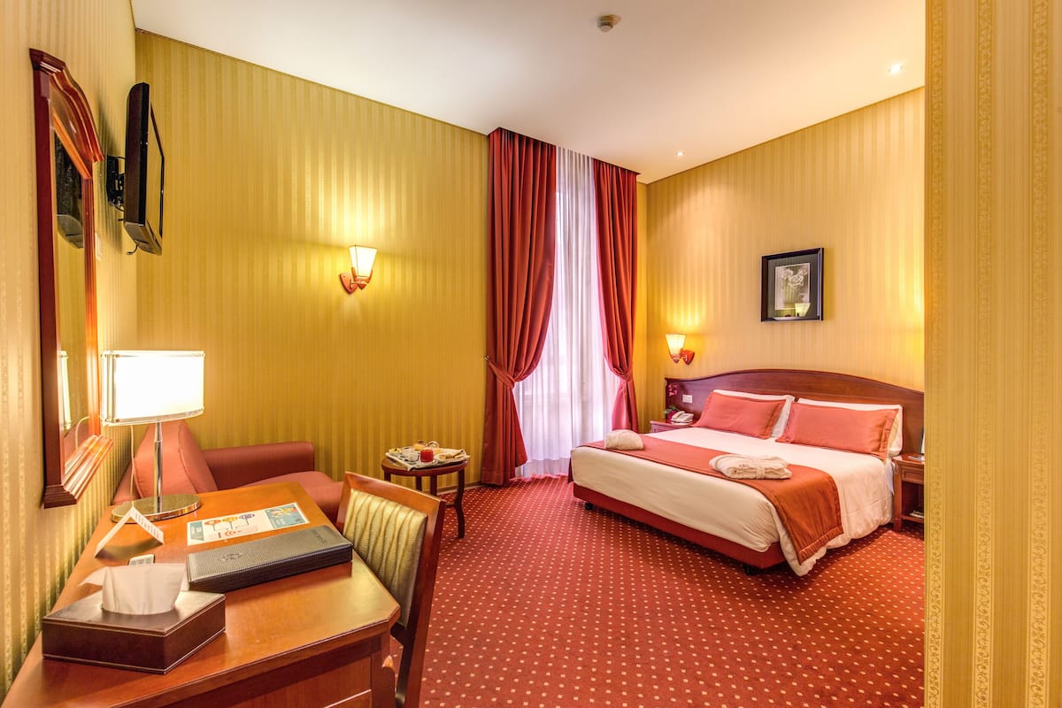 Premium bedding, minibar, in-room safe, individually furnished