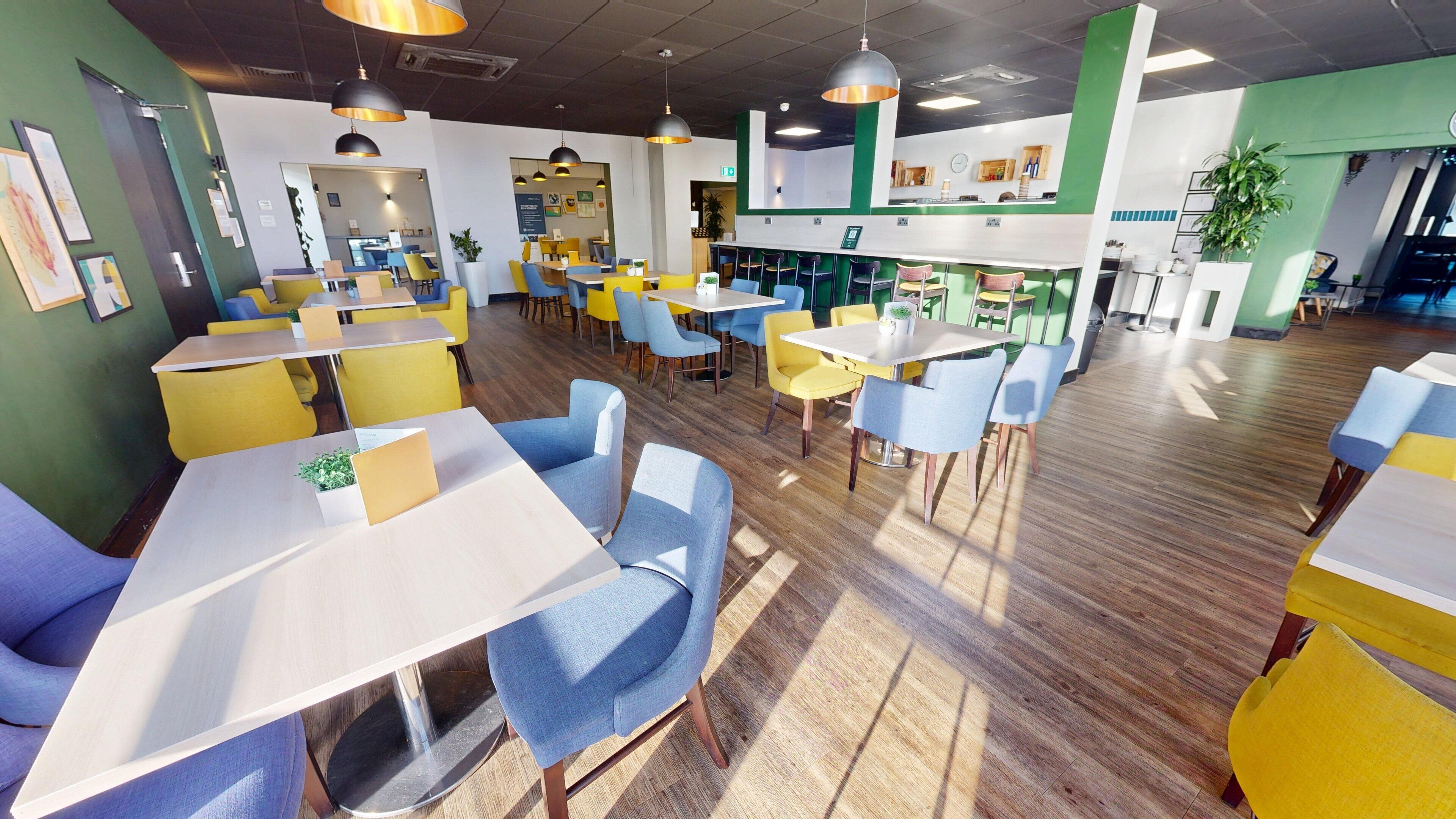 Photo - Holiday Inn Kenilworth - Warwick by IHG