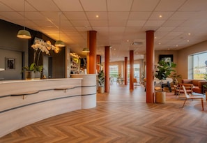 Lobby - B&B HOTEL Maubeuge Gare (Maubeuge)