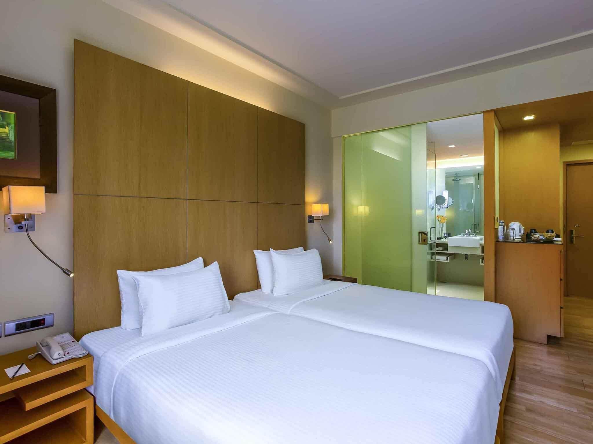 ห้องซูพีเรีย (Twin Beds) | ผ้านวมขนเป็ด, เตียงพร้อมฟูกเสริมที่นอน, มินิบาร์, ตู้น ิรภัยในห้องพัก