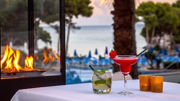 Poolside bar