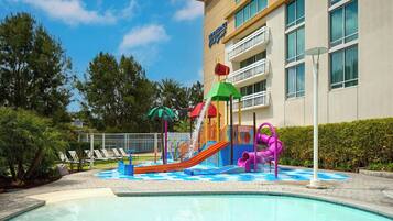 3 piscines extérieures, tentes de plage, parasols de plage