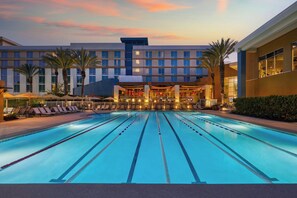 3 outdoor pools, open 6:00 AM to 10:00 PM, pool cabanas (surcharge) - Renaissance ClubSport Aliso Viejo Laguna Beach Hotel (Aliso Viejo)