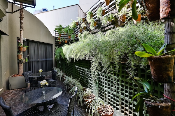 Café da manhã, almoço e jantar; culinária brasileira