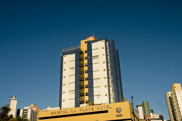Depan hartanah