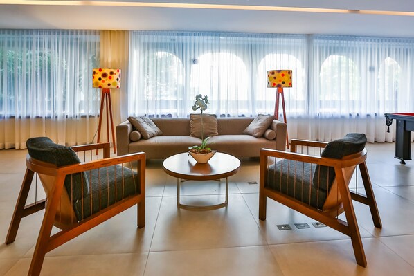 Café da manhã e almoço