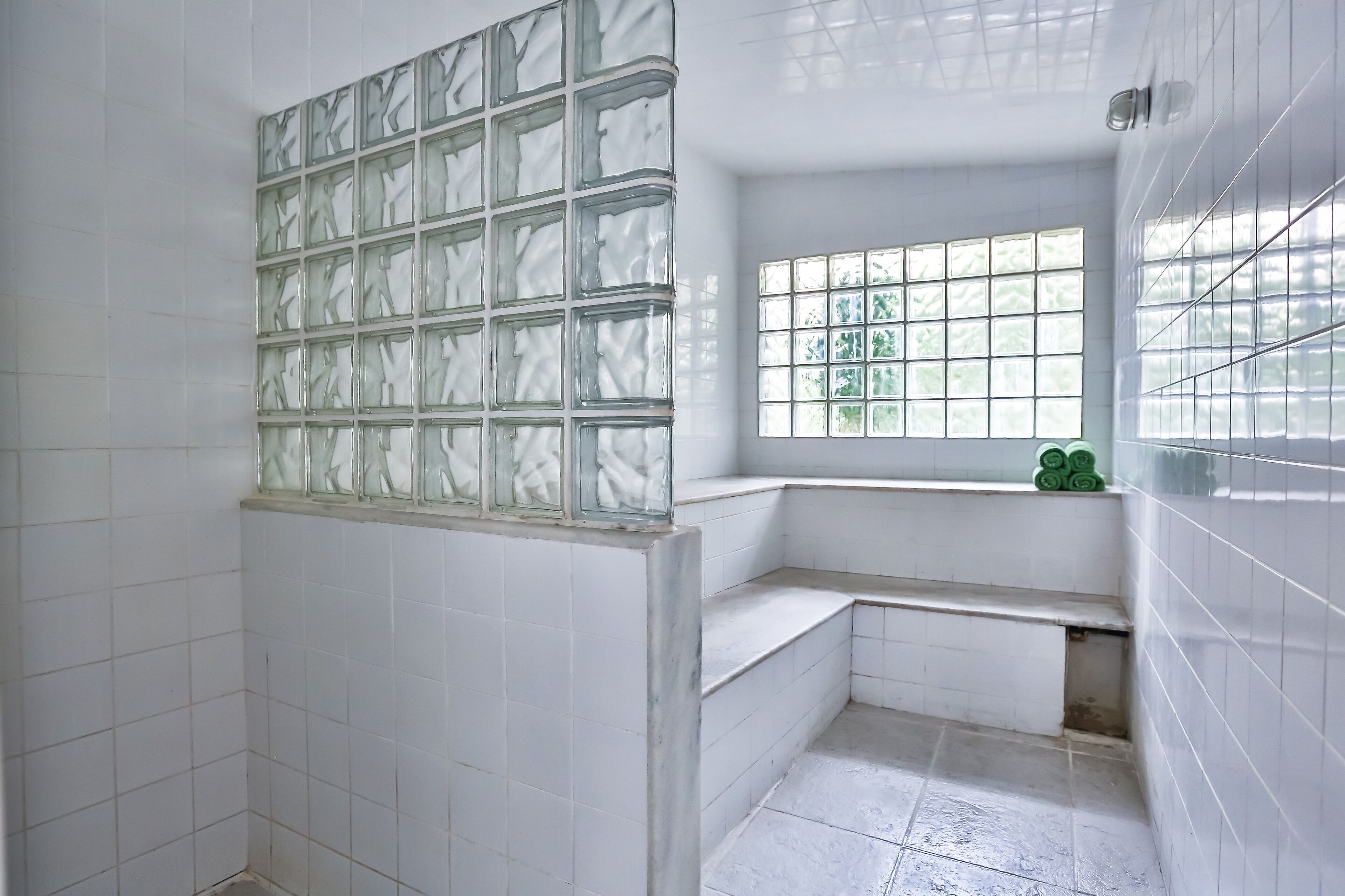Steam room 