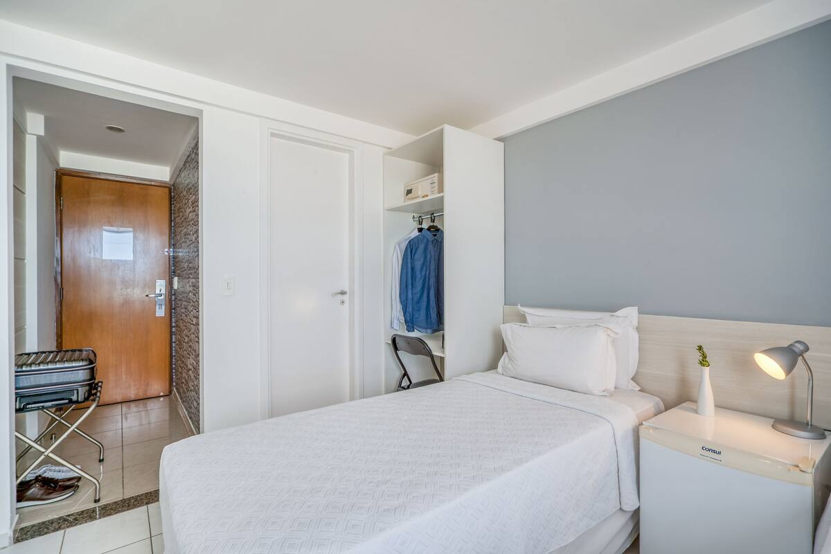 Minibar, caja de seguridad en la habitación y cortinas blackout