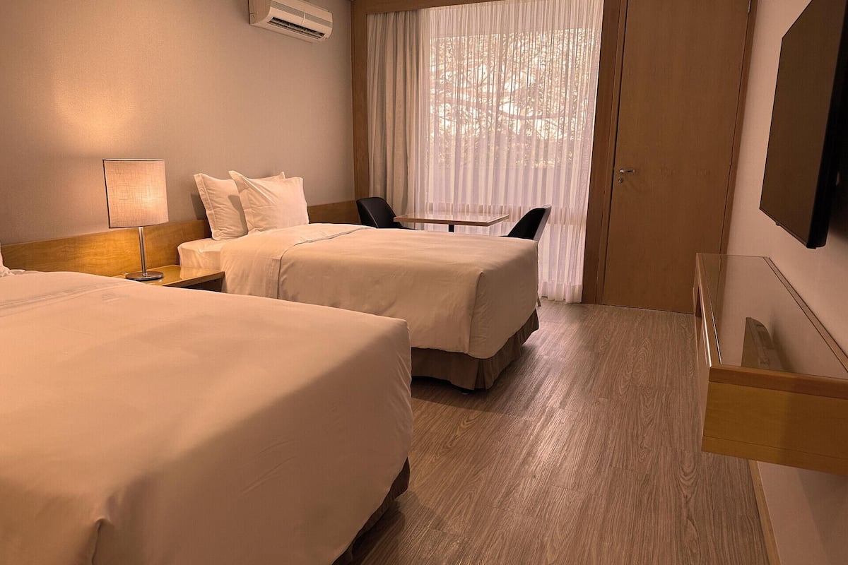 1 bedroom, in-room safe, desk, blackout drapes
