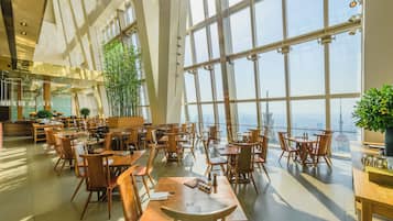 Daily buffet breakfast for a fee