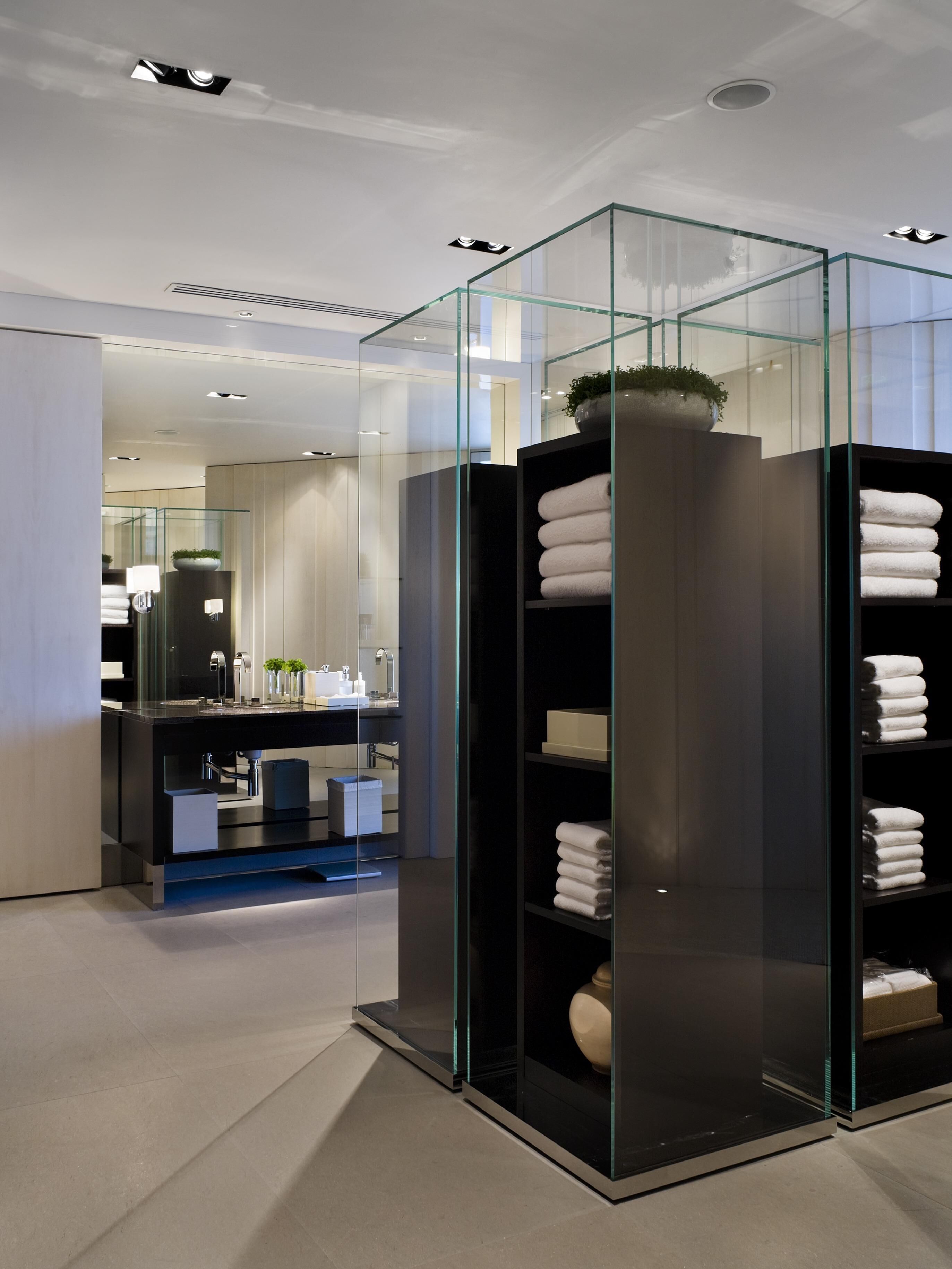 Couples treatment room(s), body treatments, hydrotherapy, aromatherapy