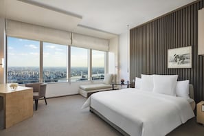 1 bedroom, minibar, in-room safe, desk
