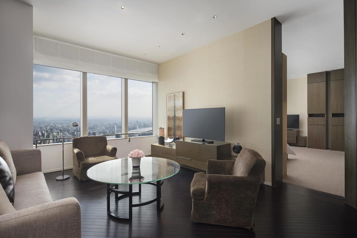 1 bedroom, minibar, in-room safe, desk