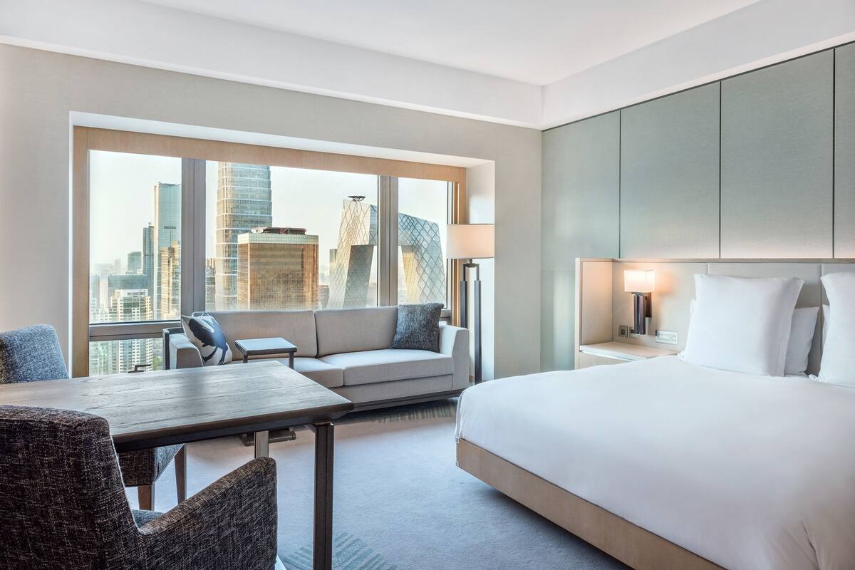 Chambre, 1 très grand lit (CBD Tower View)