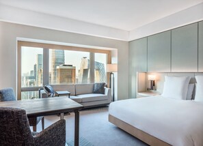 Premium bedding, down duvets, minibar, in-room safe - Park Hyatt Beijing (Beijing)