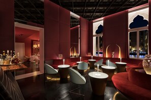 Bar (on property) - Sina Centurion Palace (Venice)