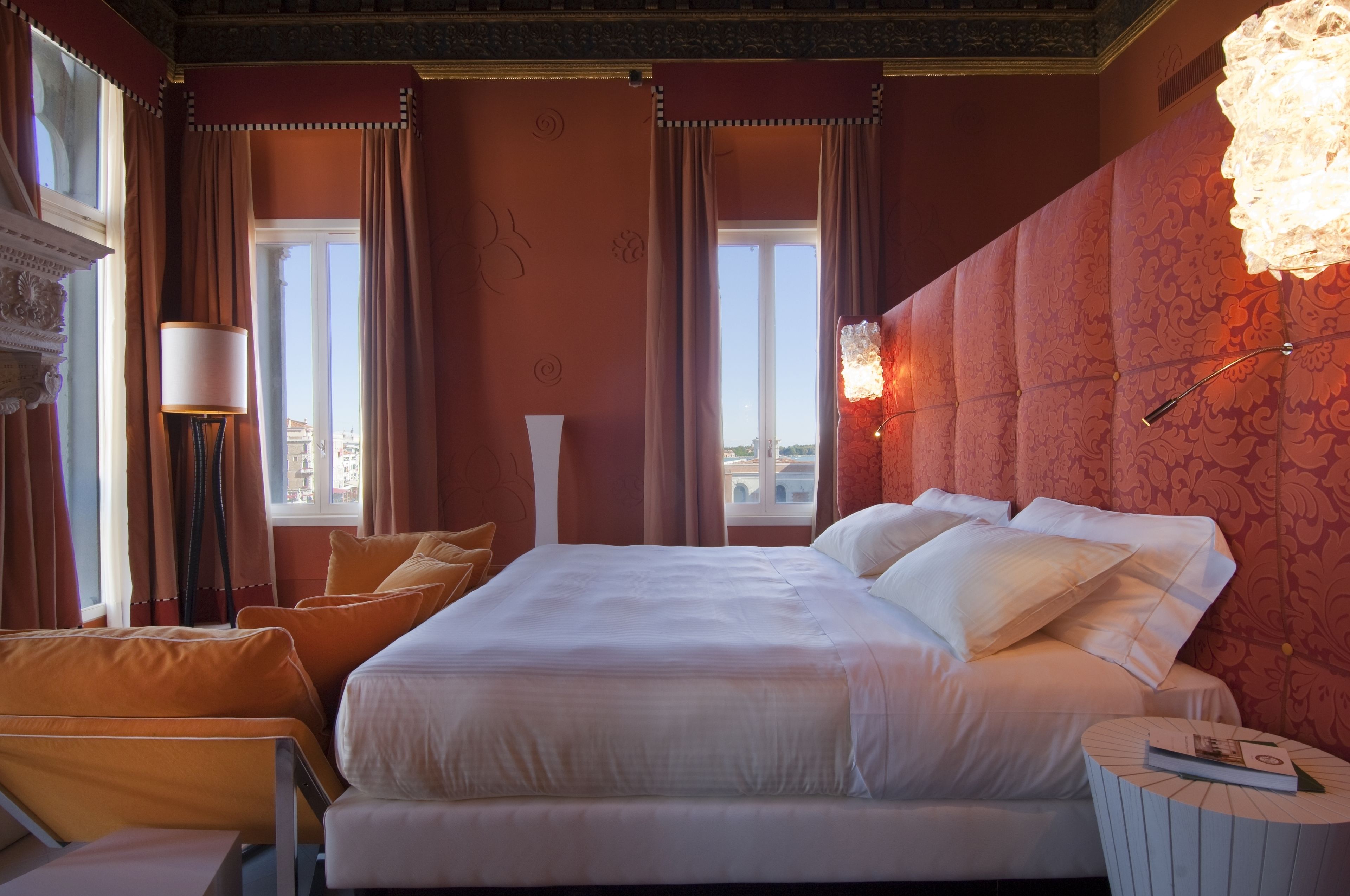 junior suite, canal view (deluxe, grand canal view) | 1 bedroom, premium bedding, minibar, in-room safe