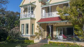 Fachada del alojamiento