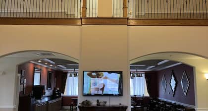 Americas Best Value Inn & Suites Gun Barrel City