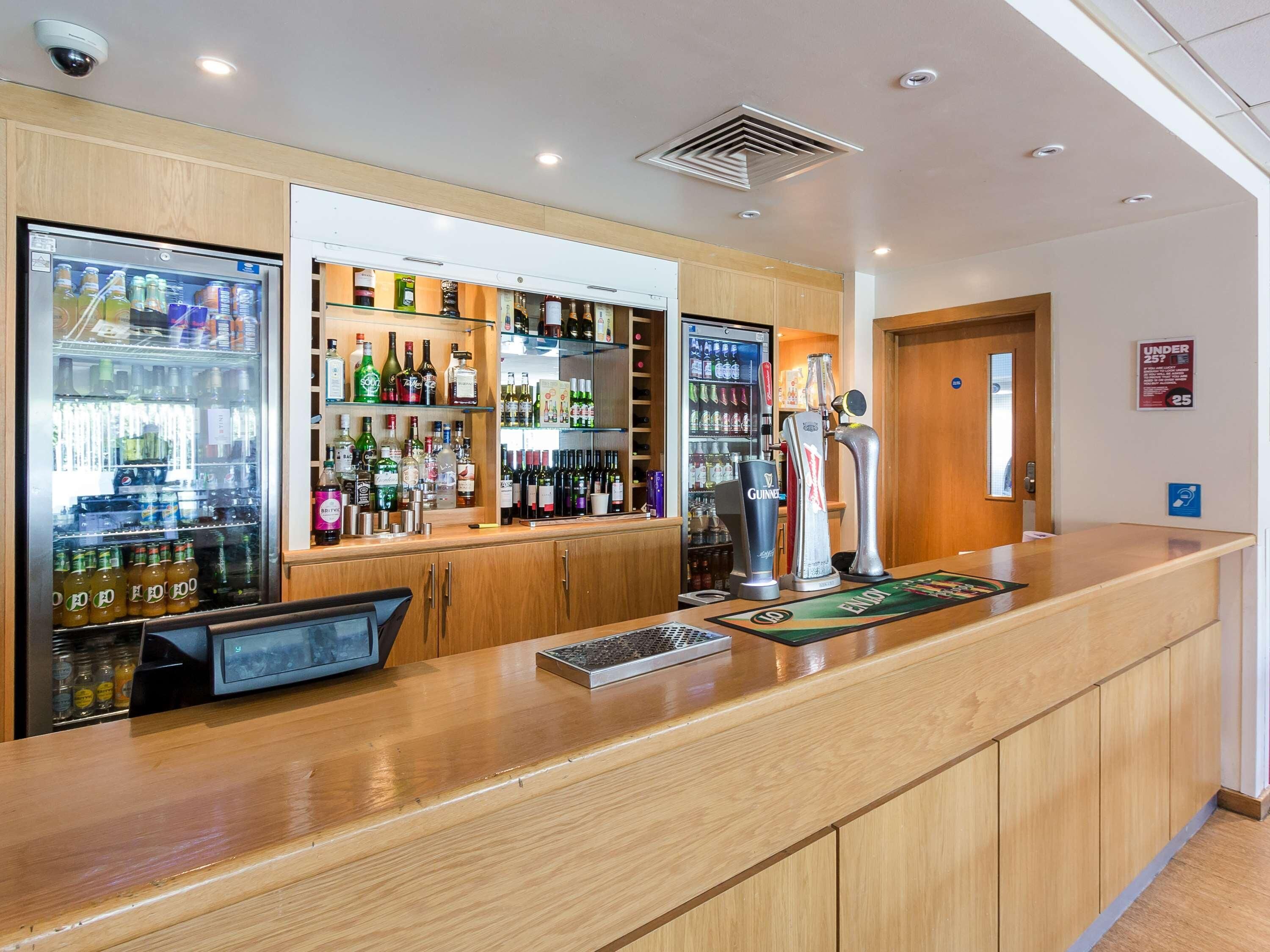 Bar (in der Unterkunft)
