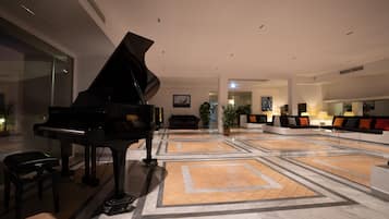 Hall