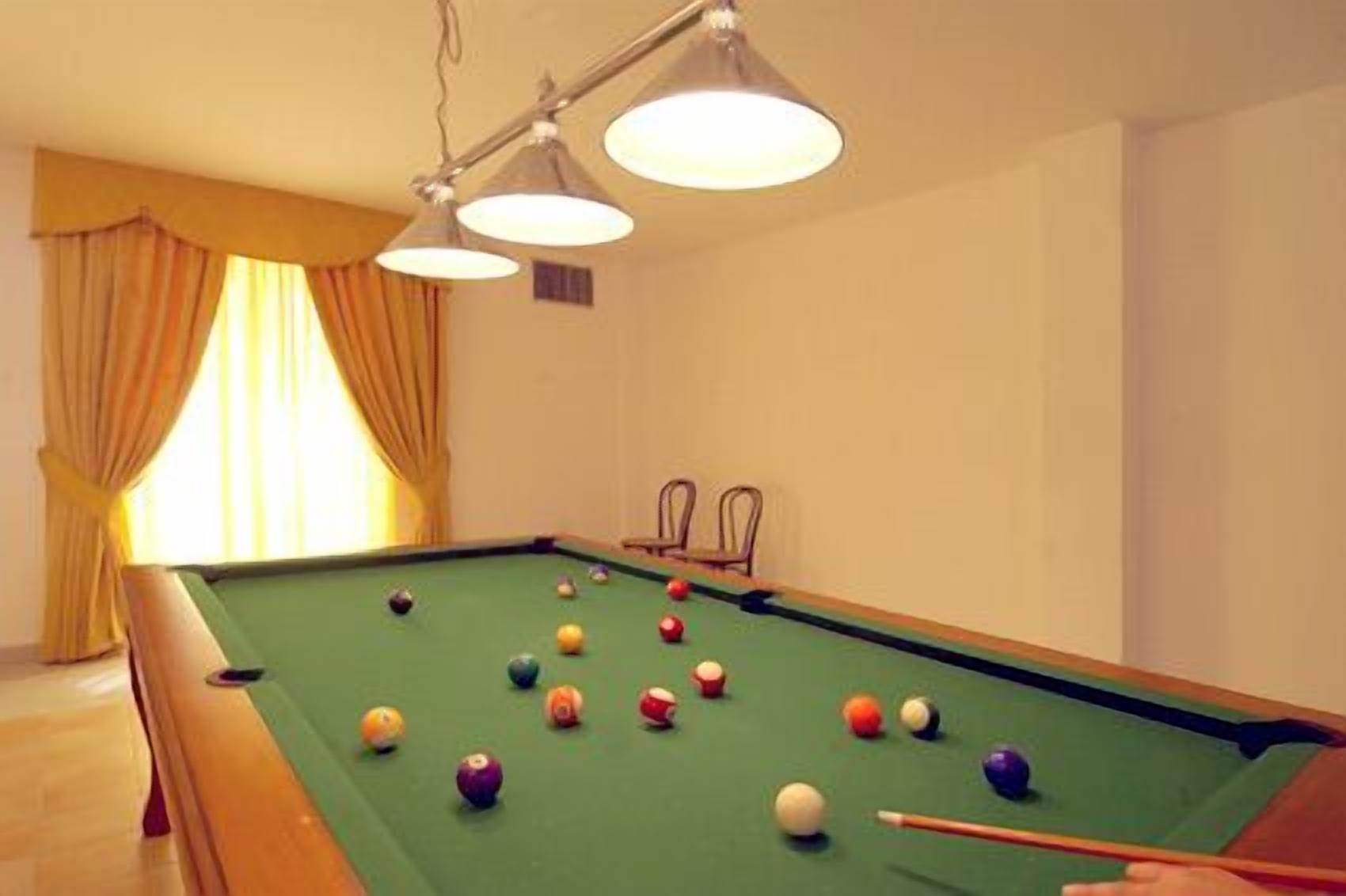 billiards