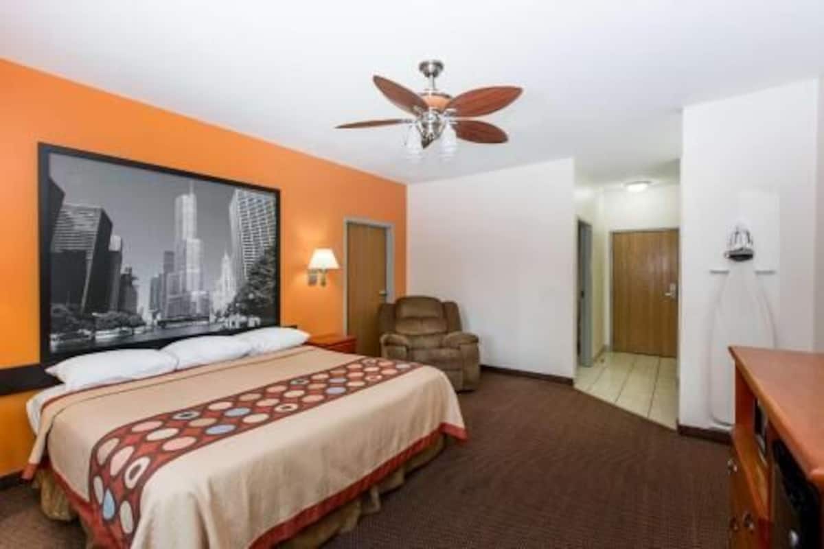 Desk, blackout curtains, iron/ironing board, free WiFi