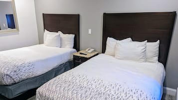 Standard Double Room | Desk, soundproofing, iron/ironing board, free WiFi