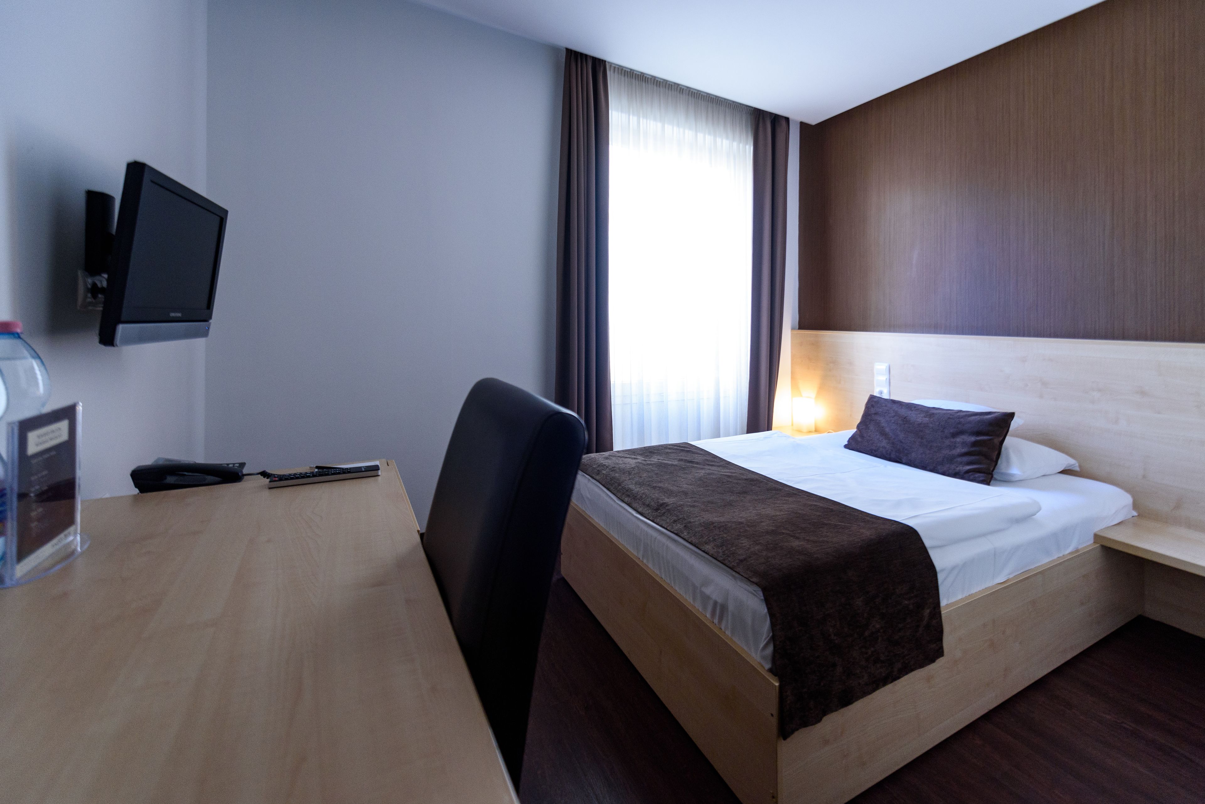 standard single room | view from room