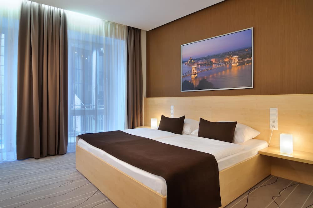 Promenade Hotel by Mellow Mood Hotels