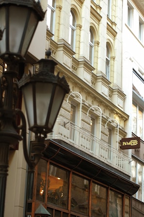 Front of property - Promenade City Hotel (Budapest)