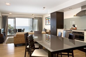 In-room dining - Sea Spray Suites  (Paihia)